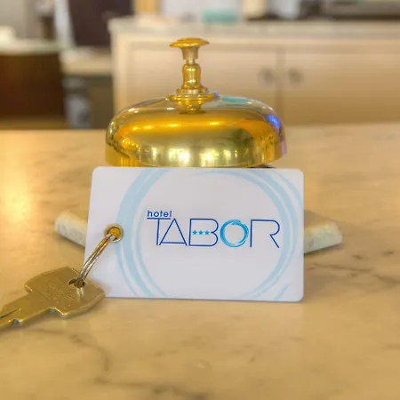 Tabor Hotel 3*
